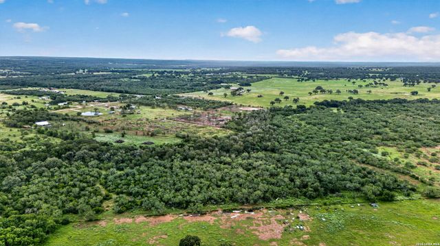5054 ODaniel, Seguin, TX 78155