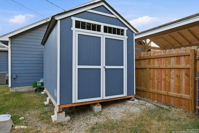 1150 Green Hill, Canyon Lake, TX 78133