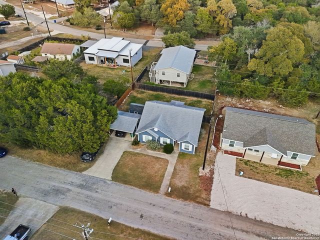 1150 Green Hill, Canyon Lake, TX 78133