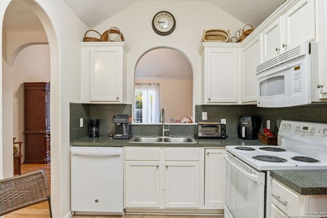 1150 Green Hill, Canyon Lake, TX 78133