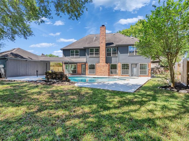 2109 Bay Hill Drive, League City, TX 77573