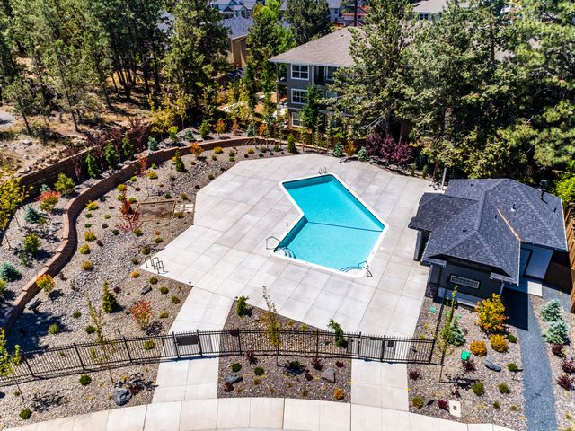 20591 SE Nina Avenue 357, Bend, OR 97702