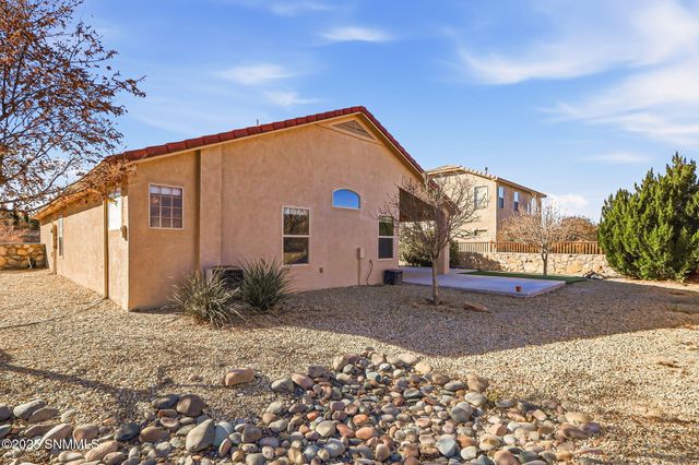 2516 Gila Bend Loop, Las Cruces, NM 88011