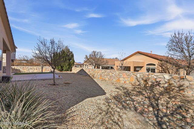 2516 Gila Bend Loop, Las Cruces, NM 88011