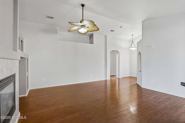 2516 Gila Bend Loop, Las Cruces, NM 88011