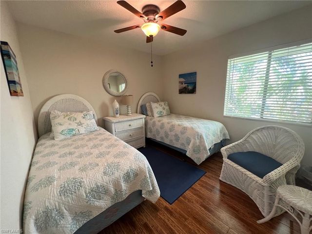 4603 Bayshore DR F8, Naples, FL 34112