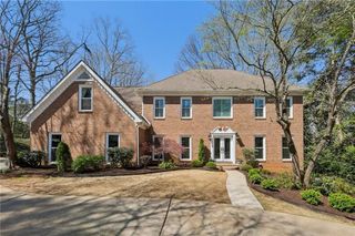210 Willow Lake Cove, Roswell, GA 30075