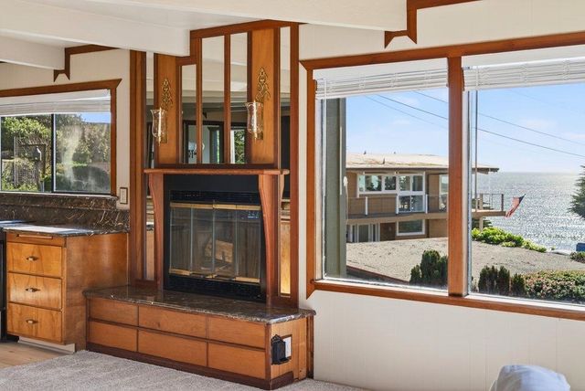 1 Gray Way, Watsonville, CA 95076