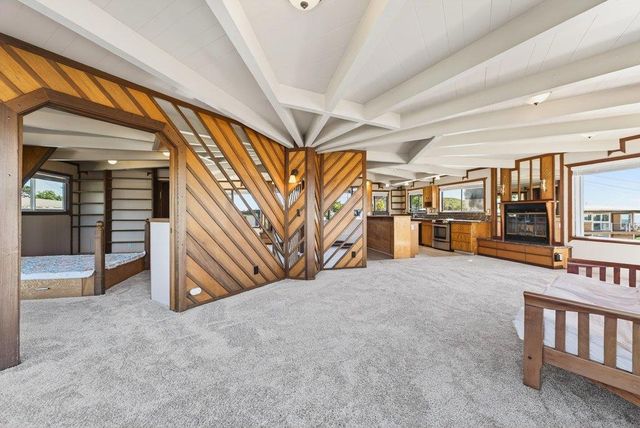 1 Gray Way, Watsonville, CA 95076