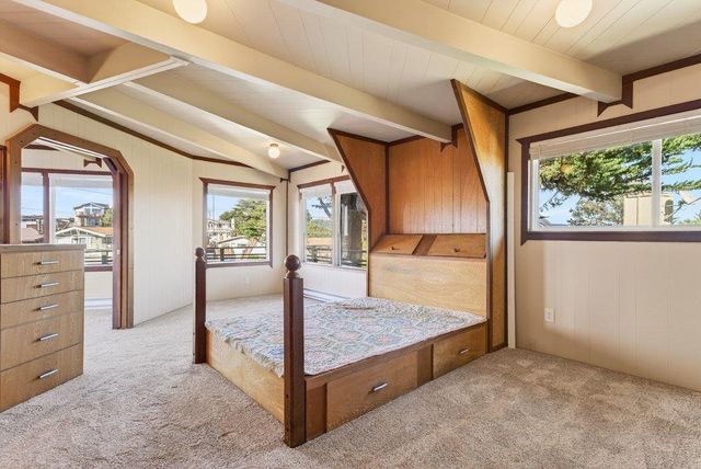 1 Gray Way, Watsonville, CA 95076