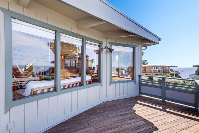 1 Gray Way, Watsonville, CA 95076