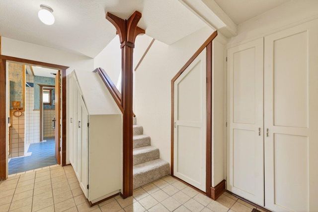 1 Gray Way, Watsonville, CA 95076