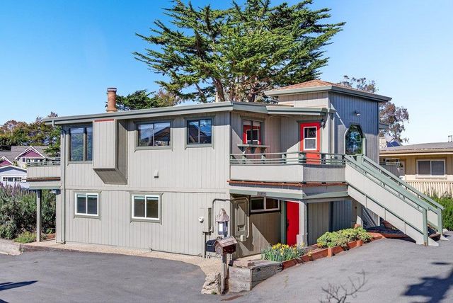 1 Gray Way, Watsonville, CA 95076