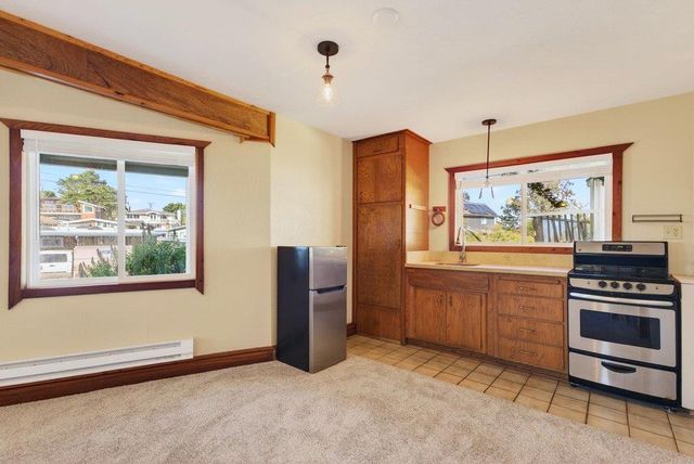 1 Gray Way, Watsonville, CA 95076