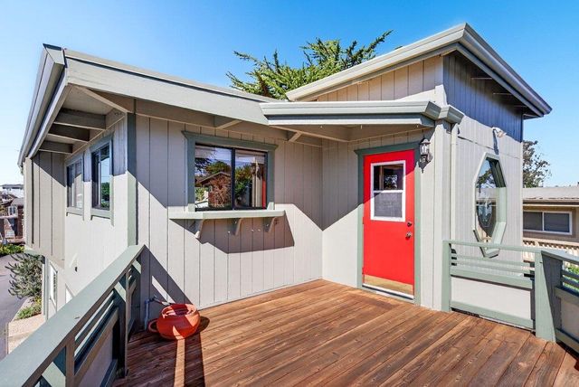 1 Gray Way, Watsonville, CA 95076