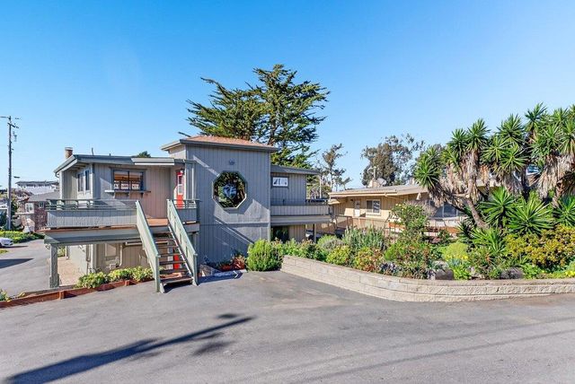 1 Gray Way, Watsonville, CA 95076