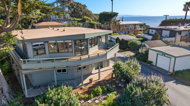 1 Gray Way, Watsonville, CA 95076