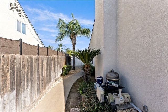 22 N Bliss, Clovis, CA 93611