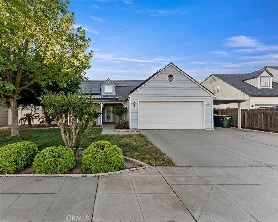22 N Bliss, Clovis, CA 93611