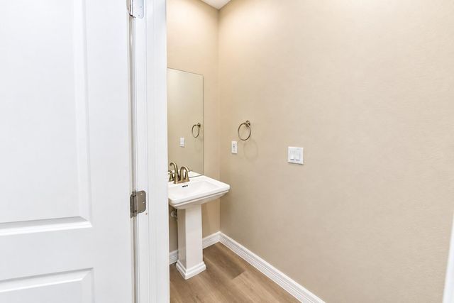 3248 Creekmont Drive, Houston, TX 77091