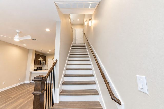 3248 Creekmont Drive, Houston, TX 77091