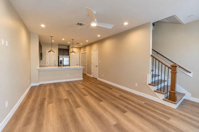 3248 Creekmont Drive, Houston, TX 77091