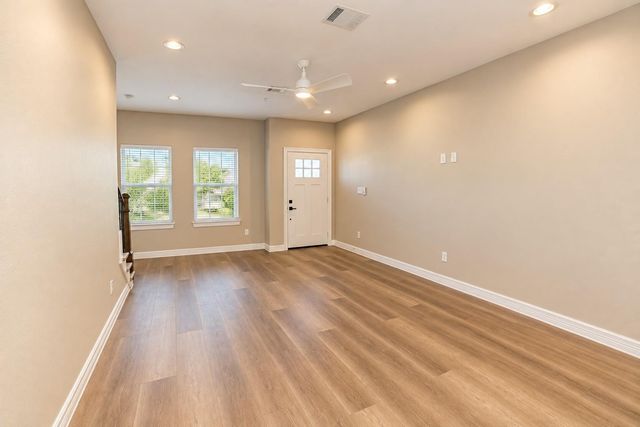 3248 Creekmont Drive, Houston, TX 77091