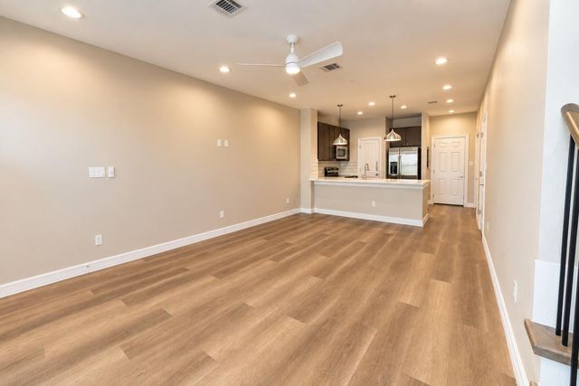 3248 Creekmont Drive, Houston, TX 77091