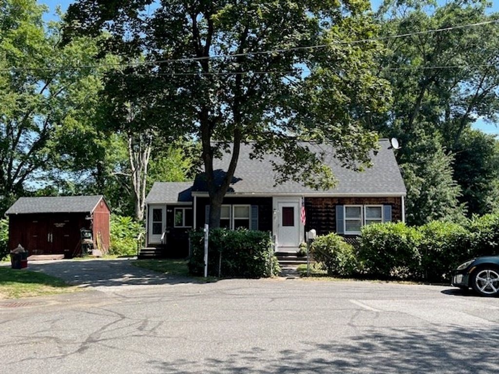 37 Eames St, North Reading, MA 01864