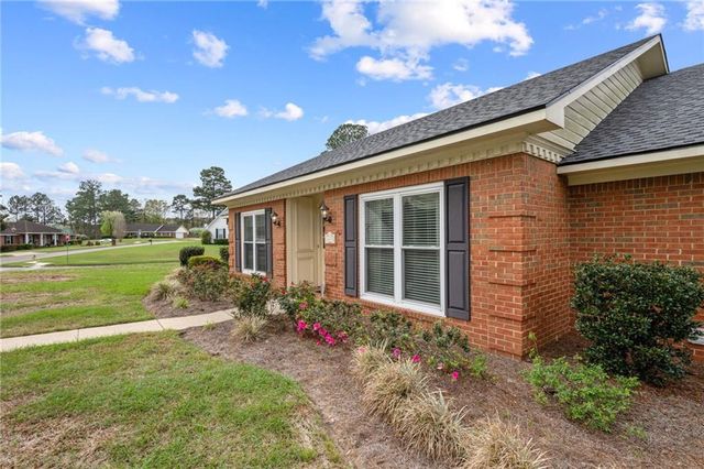 1672 Pine Station Road E, Mobile, AL 36695