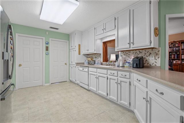 1672 Pine Station Road E, Mobile, AL 36695