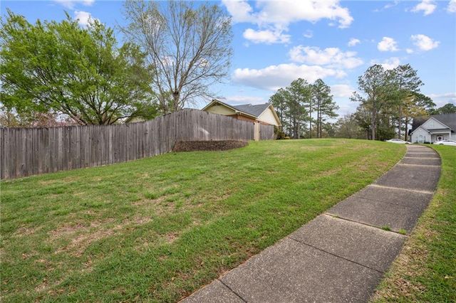 1672 Pine Station Road E, Mobile, AL 36695