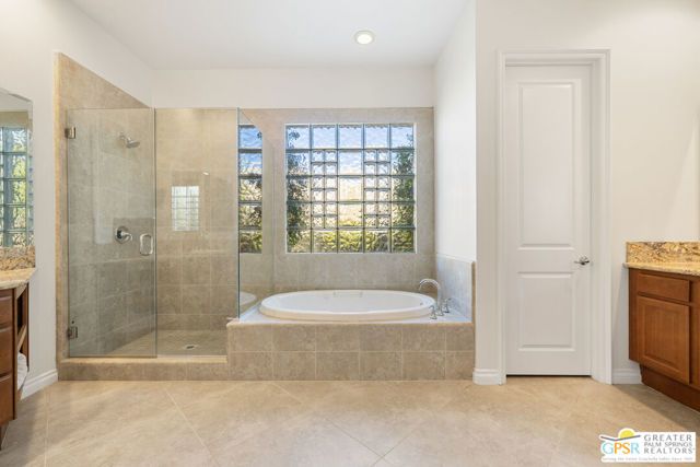 1586 Sienna Court, Palm Springs, CA 92262