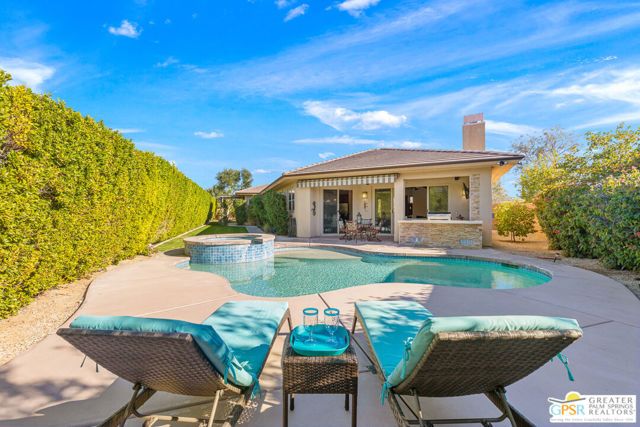 1586 Sienna Court, Palm Springs, CA 92262