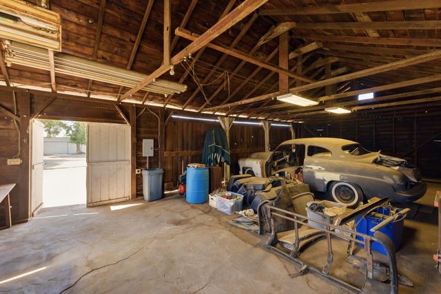 13945 S Academy Avenue, Kingsburg, CA 93631