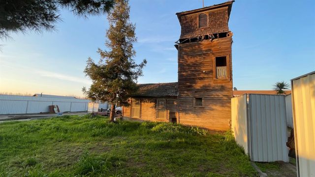 13945 S Academy Avenue, Kingsburg, CA 93631