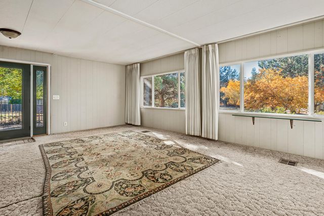 60999 Sugarbush Lane, Bend, OR 97702