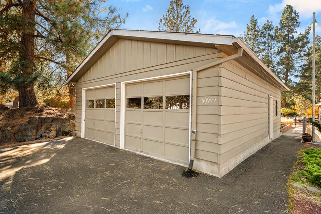60999 Sugarbush Lane, Bend, OR 97702