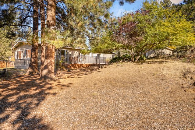 60999 Sugarbush Lane, Bend, OR 97702