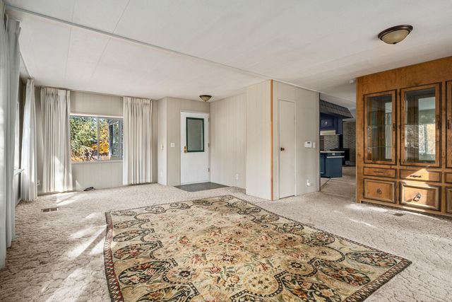 60999 Sugarbush Lane, Bend, OR 97702