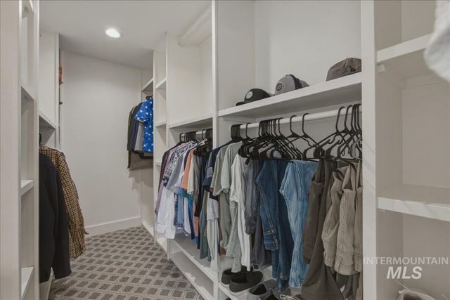 264 W Rush Ct, Eagle, ID 83616