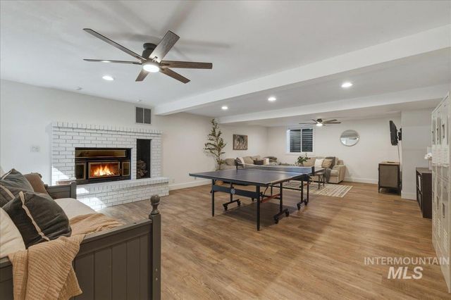 264 W Rush Ct, Eagle, ID 83616