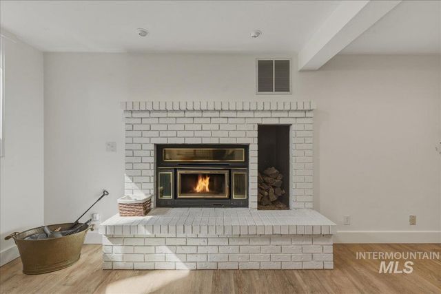 264 W Rush Ct, Eagle, ID 83616