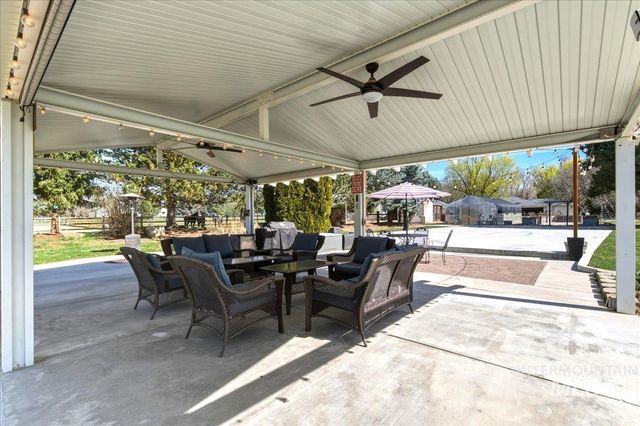 264 W Rush Ct, Eagle, ID 83616