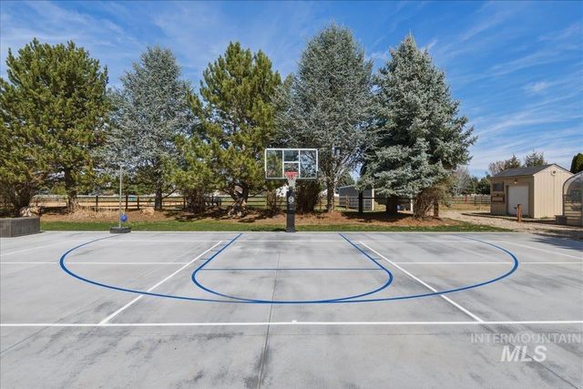 264 W Rush Ct, Eagle, ID 83616