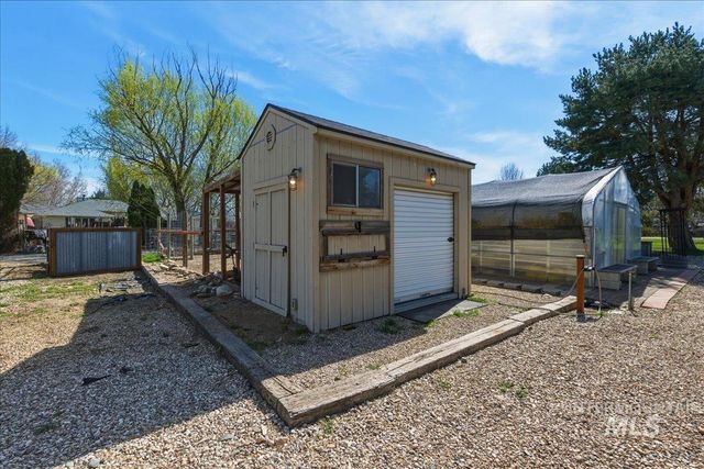 264 W Rush Ct, Eagle, ID 83616