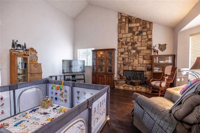 1543 Hanford, Redlands, CA 92374