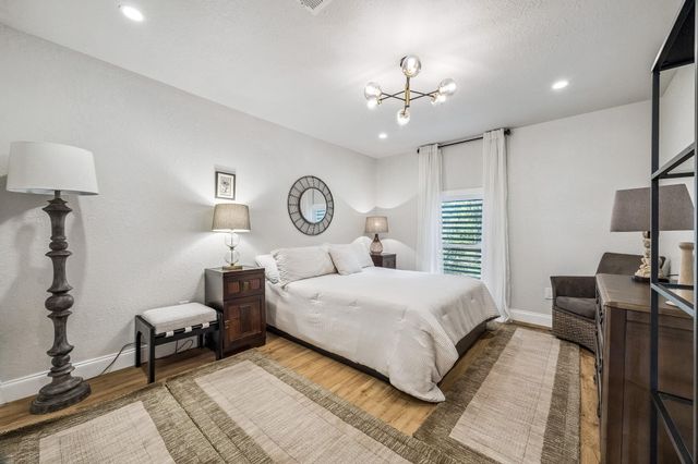 15419 Wandering Trail, Friendswood, TX 77546