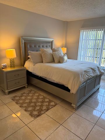 4174 Inverrary Drive 309, Lauderhill, FL 33319