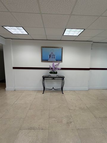 4174 Inverrary Drive 309, Lauderhill, FL 33319